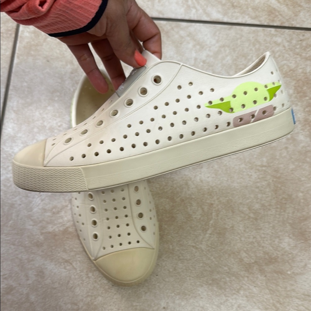 Native star wars slip on